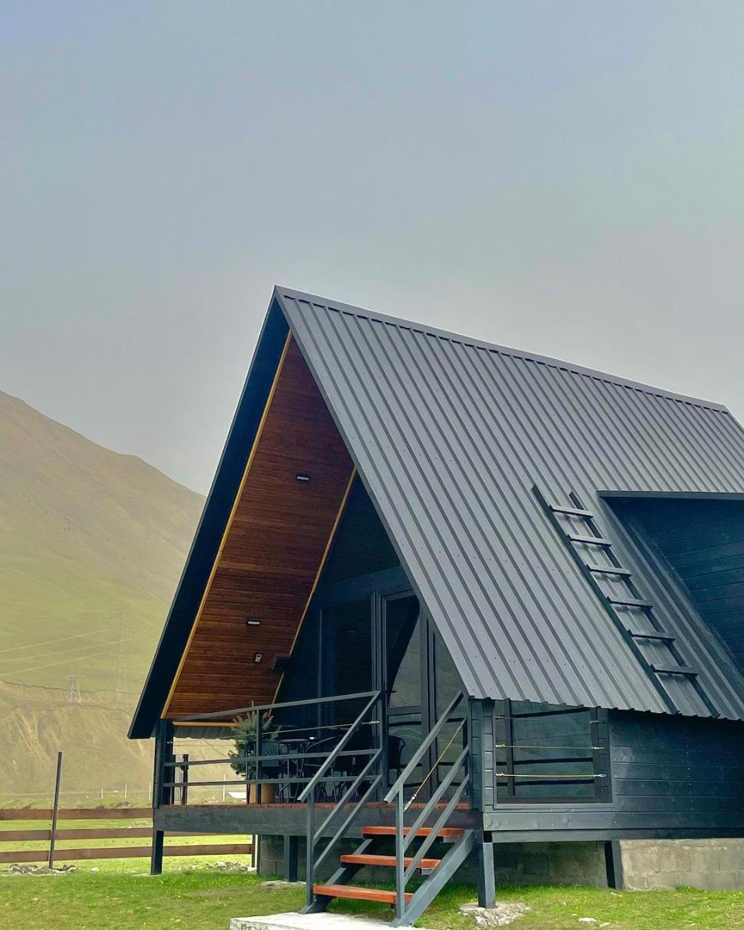 Вилла Wildwood Kazbegi Экстерьер фото